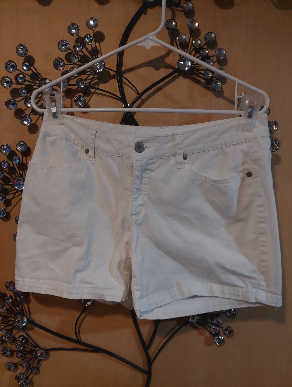 white jean shorts